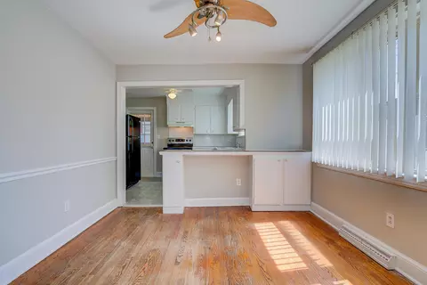 715 E Main St, Bedford, VA 24523 photo 12