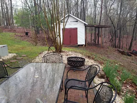 4637 Roaring Run Rd, Goode, VA 24556 photo 13