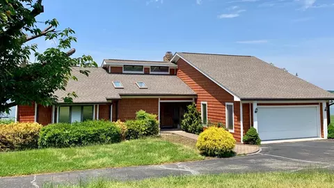 165 Shoreline Cir, Penhook, VA 24137 photo 1