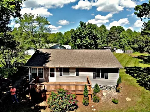 8342 Goodview Rd, Goodview, VA 24095 photo 3