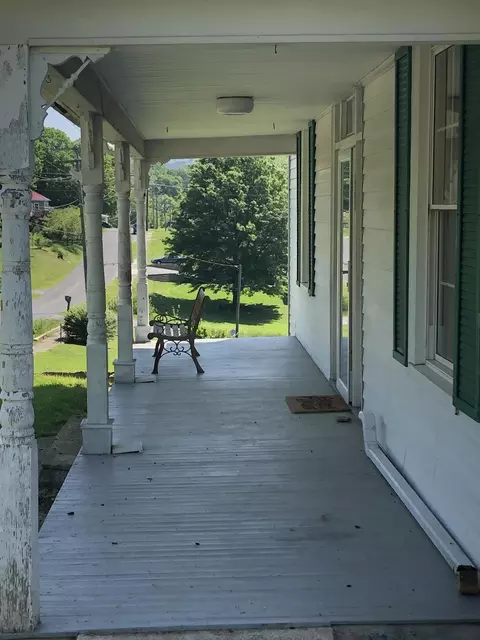 443 2nd St, Buchanan, VA 24066 photo 7
