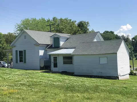 443 2nd St, Buchanan, VA 24066 photo 6