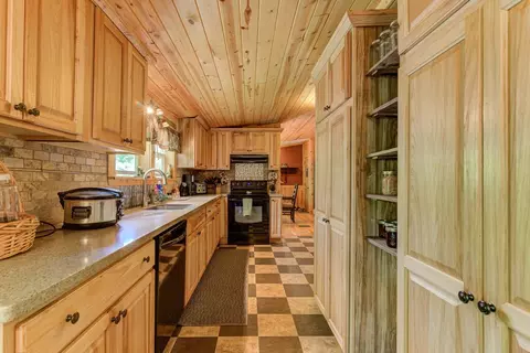 210 Pine View Ln, Stuart, VA 24171 photo 17
