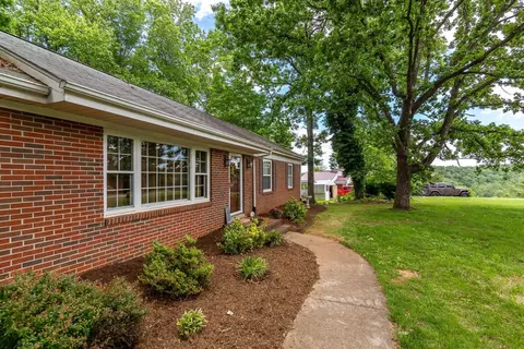 226 Arthur Cir, Ferrum, VA 24088 photo 4