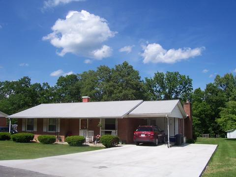 820 Oneida Trl, Covington, VA 24426 photo 2