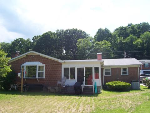 820 Oneida Trl, Covington, VA 24426 photo 3