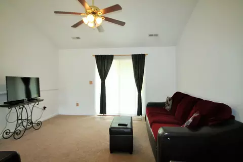1360 Rose Ave SE, Roanoke, VA 24014 photo 4