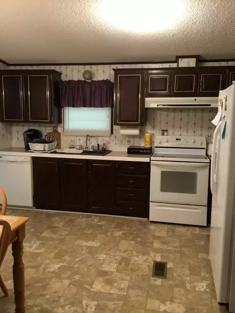 1228 Circlewood Loop, Goodview, VA 24095 photo 4
