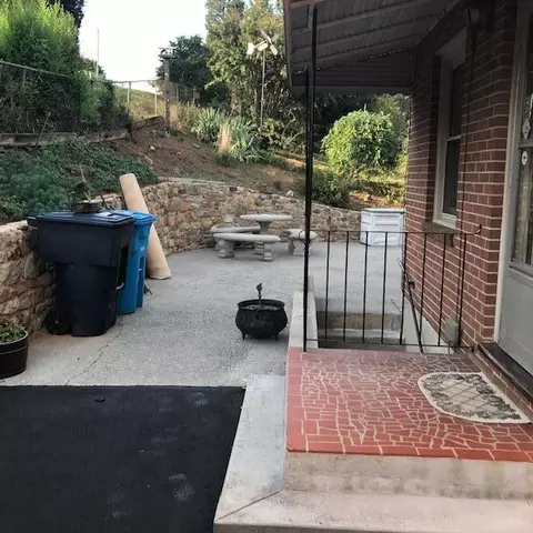 318 Frontier Rd NE, Roanoke, VA 24012 photo 9