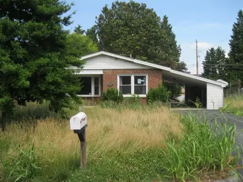 2142 Bruce Ave, Salem, VA 24153 photo 1
