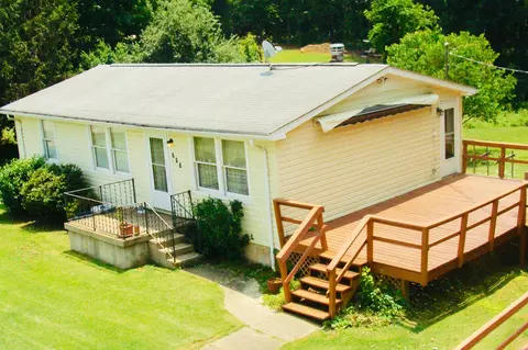 307 Second Ave, Clifton Forge, VA 24422 photo 1