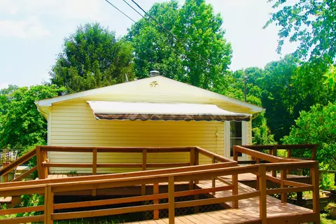 307 Second Ave, Clifton Forge, VA 24422 photo 32