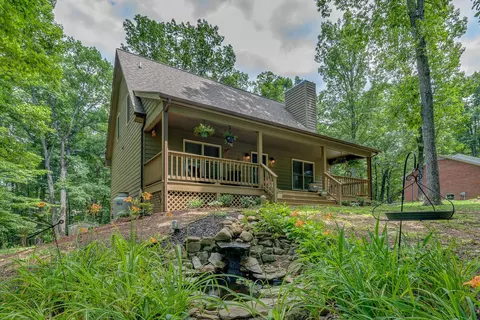 107 View Dr, Goodview, VA 24095 photo 1