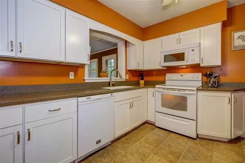 6924 Brookview Rd, Roanoke, VA 24019 photo 12