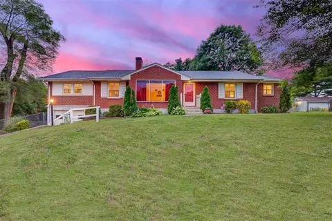 6924 Brookview Rd, Roanoke, VA 24019 photo 1