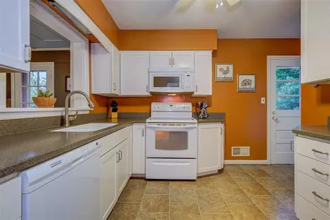 6924 Brookview Rd, Roanoke, VA 24019 photo 15