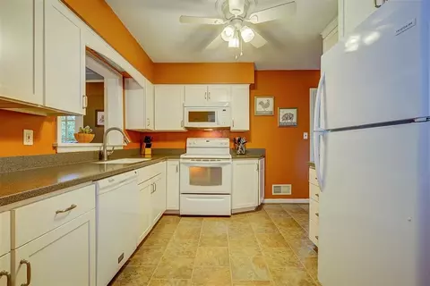6924 Brookview Rd, Roanoke, VA 24019 photo 10
