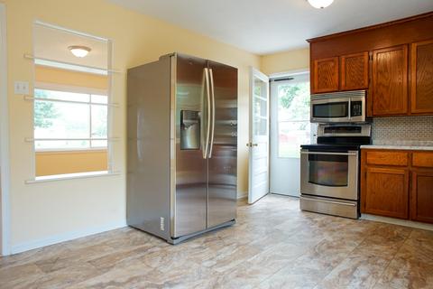 6159 Skyview Cir, Dublin, VA 24084 photo 4