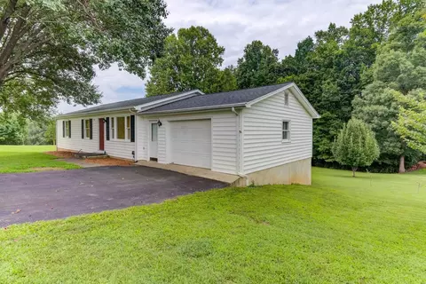 100 Brightview Ct, Goodview, VA 24095 photo 3