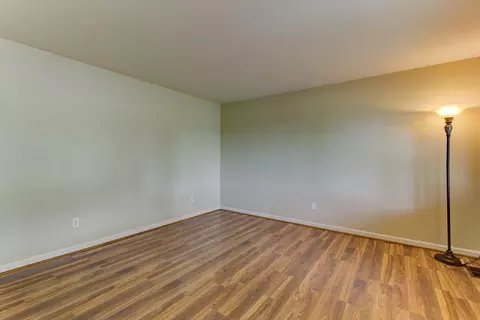 100 Brightview Ct, Goodview, VA 24095 photo 4