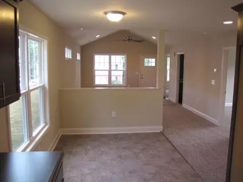 308 E Augusta Ave, Vinton, VA 24179 photo 8