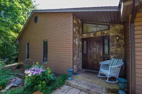 413 Brookledge Dr, Vinton, VA 24179 photo 3