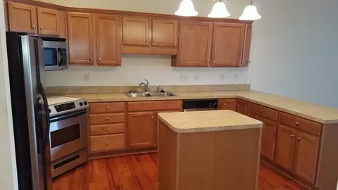 90 Maple St, Salem, VA 24153 photo 2