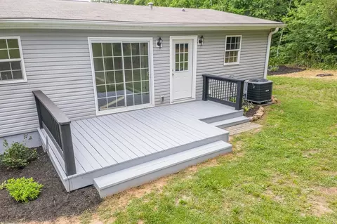 240 Game Trail Dr, Ferrum, VA 24088 photo 11