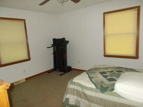2220 Yorkshire Dr, Sandy Level, VA 24161 photo 8