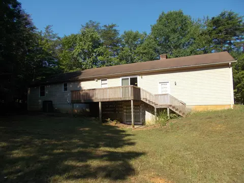 2220 Yorkshire Dr, Sandy Level, VA 24161 photo 15