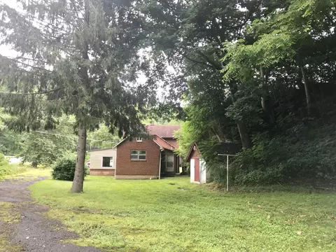 3908 Callaghan Cir, Covington, VA 24426 photo 6