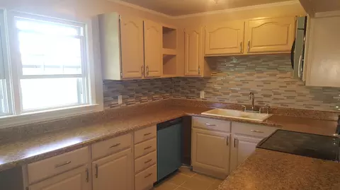 254 Shamrock Dr, Ridgeway, VA 24148 photo 4