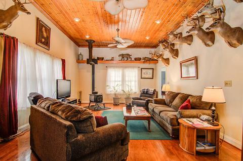 717 Mcdaniel Rd, Java, VA 24565 photo 8