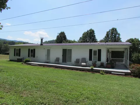 571 Dagger Spring Rd, Eagle Rock, VA 24085 photo 3