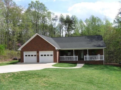 87 Ellsworth Ct, Ridgeway, VA 24148 photo 1