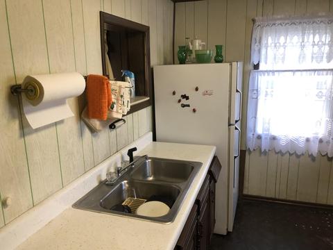 503 E Cherry St, Covington, VA 24426 photo 7