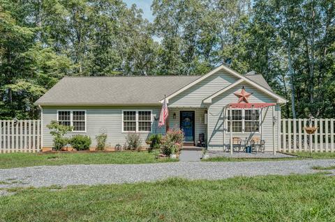 613 Gap Bridge Rd, Moneta, VA 24121 photo 1