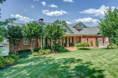 85 Blackwater Cir, Penhook, VA 24137 photo 2