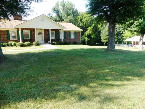 511 Ken Ln, Ridgeway, VA 24148 photo 2
