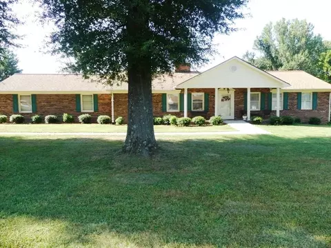 511 Ken Ln, Ridgeway, VA 24148 photo 1