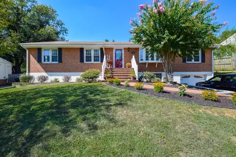 836 Peyton St, Roanoke, VA 24019 photo 1