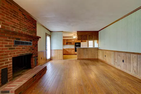 203 Regency Dr, Goodview, VA 24095 photo 15