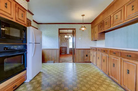 203 Regency Dr, Goodview, VA 24095 photo 9