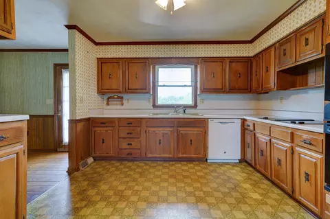 203 Regency Dr, Goodview, VA 24095 photo 8