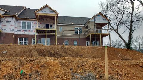 515 E Burwell St, Salem, VA 24153 photo 5