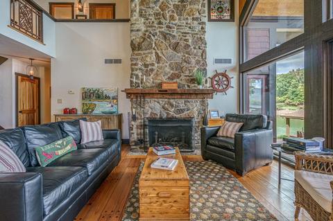 5928 Smith Mountain Rd, Penhook, VA 24137 photo 12