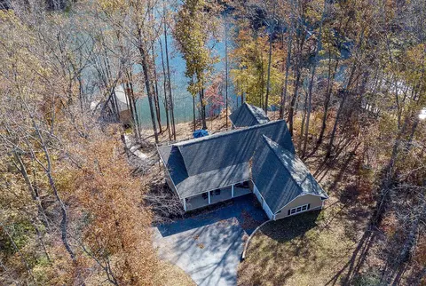 42 Windward Pointe Dr, Moneta, VA 24121 photo 6
