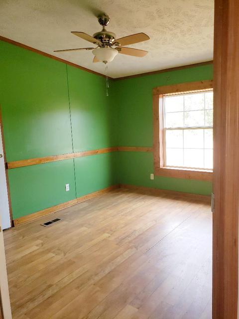 1008 Bennettown Rd, Covington, VA 24426 photo 8