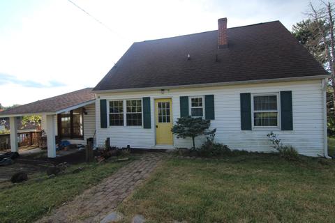 3837 Carson Rd, Roanoke, VA 24012 photo 2