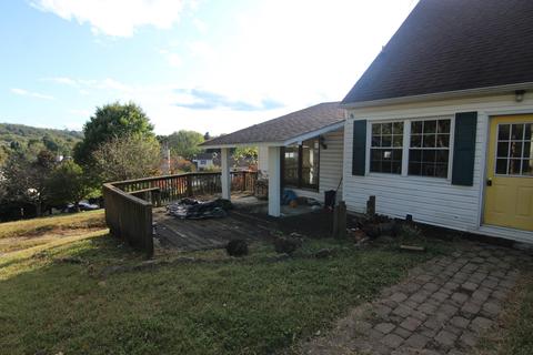 3837 Carson Rd, Roanoke, VA 24012 photo 3